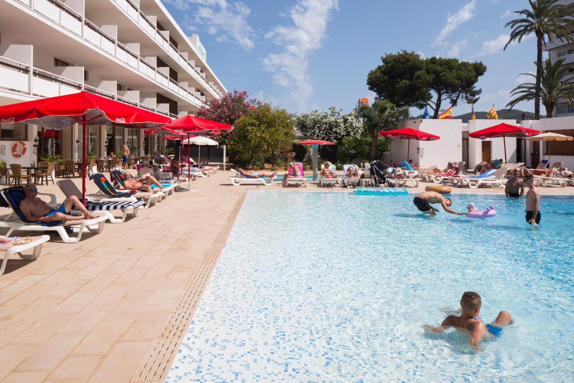 Hotel Arenal Sant Antoni de Portmany Exterior foto