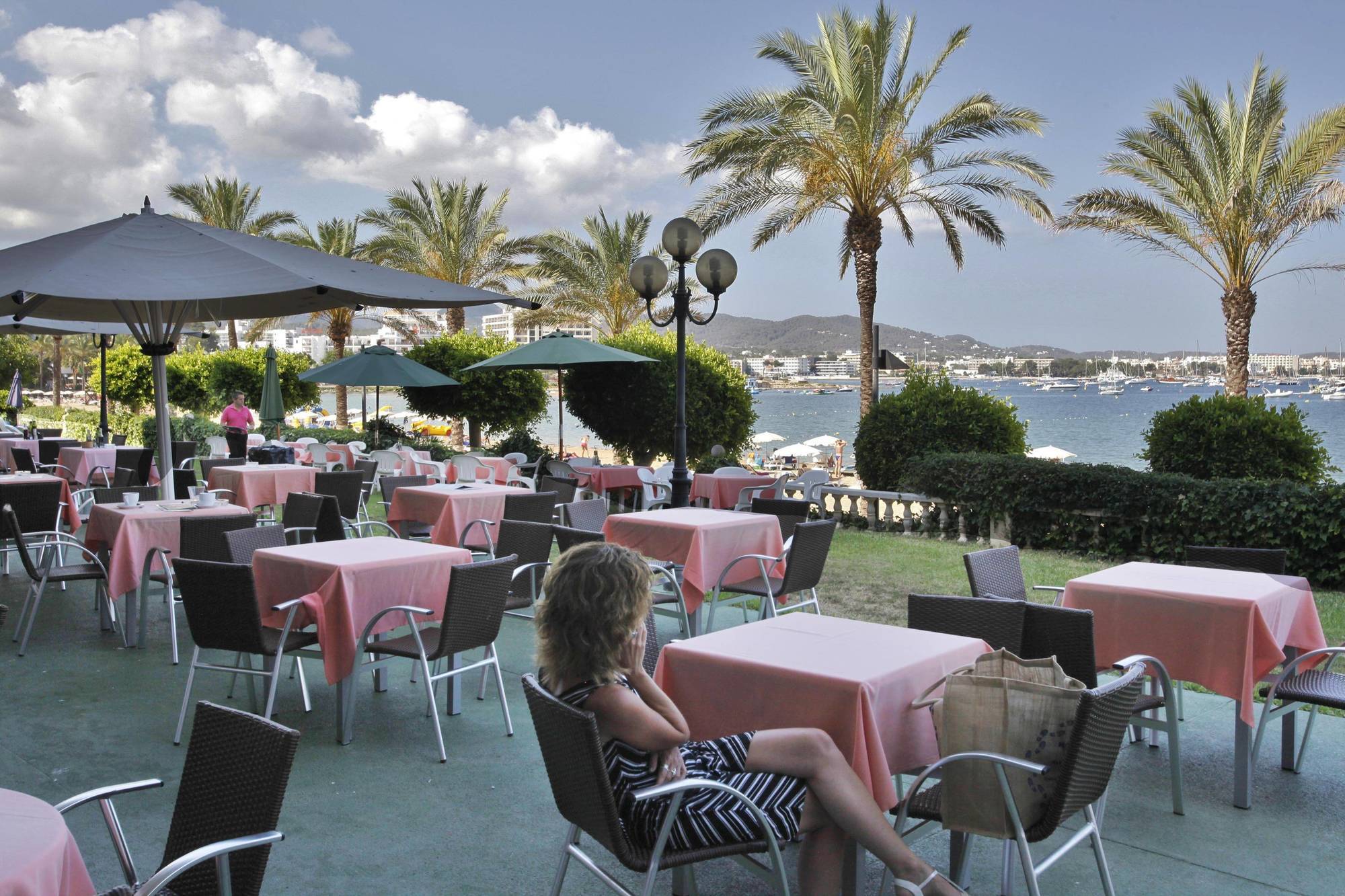 Hotel Arenal Sant Antoni de Portmany Exterior foto