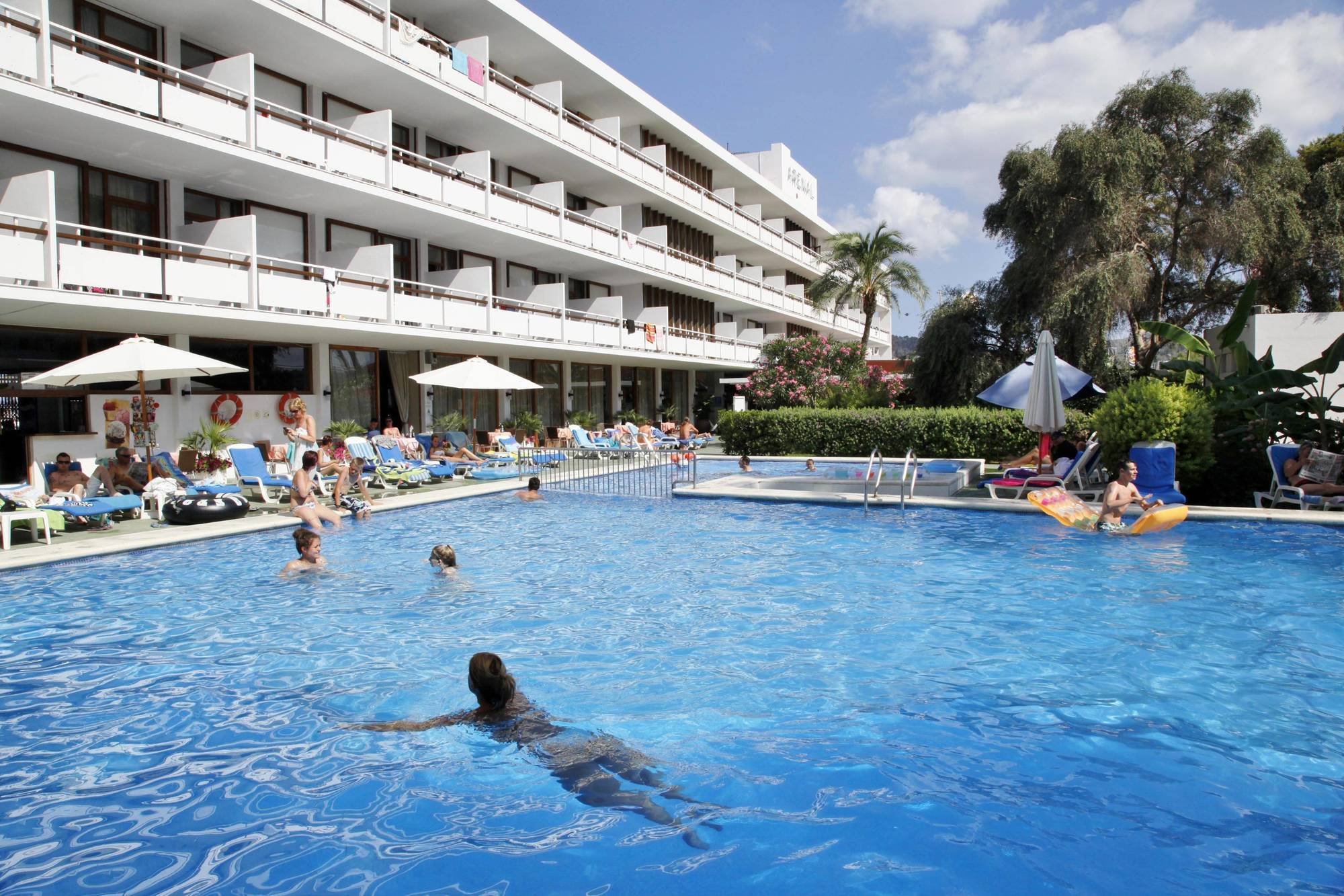 Hotel Arenal Sant Antoni de Portmany Exterior foto